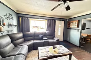 212 Kingston Dr, Wilkins Township, PA 15235 - Photo 5