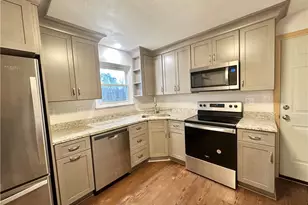 2500 Lynnrose Dr, North Huntingdon, PA 15642 - Photo 3