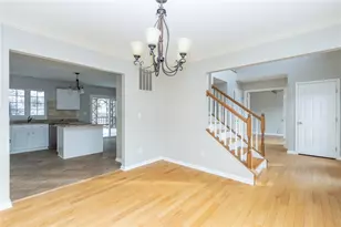 639 White Pine Dr, Adams Township, PA 16046 - Photo 15