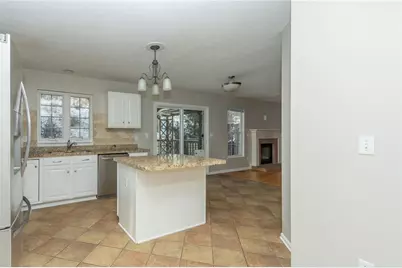 639 White Pine Dr, Adams Township, PA 16046 - Photo 11