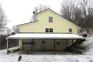 746 Hunters Ridge Rd, Kirby - Mount Morris, PA 15349 - Photo 1