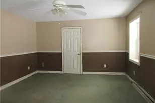 746 Hunters Ridge Rd, Kirby - Mount Morris, PA 15349 - Photo 13