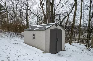 1755 Hallowell St, Pittsburgh, PA 15210 - Photo 39