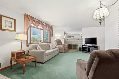 218 Longvue Dr, Ross Twp, PA 15237 - Photo 7