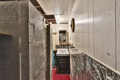 733 N Warren Ave, Apollo Boro, PA 15613 - Photo 29