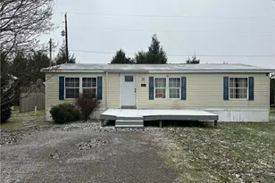 101 Haylees Ln, Summit Township, PA 16002 - Photo 3