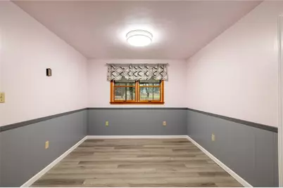 137 Boswell Rd, Saint Clair Township, PA 15944 - Photo 9