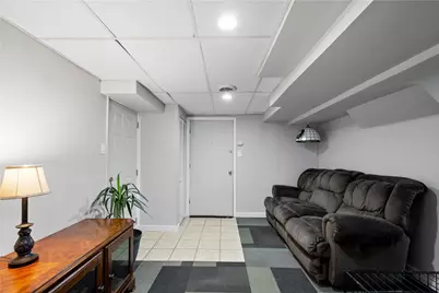 1846 Gina Dr, West Mifflin, PA 15122 - Photo 17