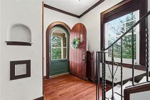 23 Cherokee Pl, Pittsburgh, PA 15228 - Photo 3