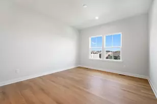 1052 Blackthorne Dr, Penn Twp, PA 15644 - Photo 11