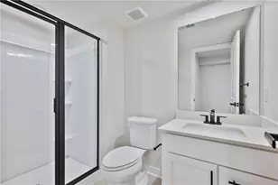 1052 Blackthorne Dr, Penn Twp, PA 15644 - Photo 23