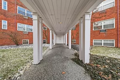 5900 Babcock Blvd #64, Ross Twp, PA 15237 - Photo 3