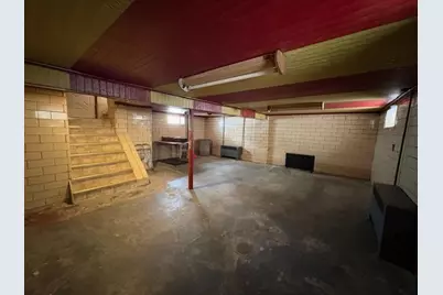 408 Franklin Ave, Ellwood City, PA 16117 - Photo 25