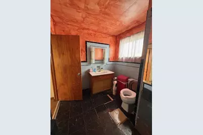 408 Franklin Ave, Ellwood City, PA 16117 - Photo 19