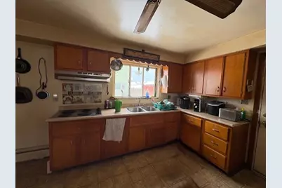 408 Franklin Ave, Ellwood City, PA 16117 - Photo 9