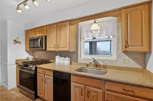 163 Bellwood Dr, Munhall, PA 15120 - Photo 17