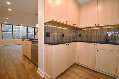 112 Washington Pl #2G, Pittsburgh, PA 15219 - Photo 15