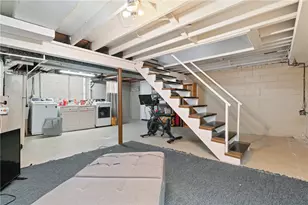 210 Blaze Dr, Ross Twp, PA 15116 - Photo 23