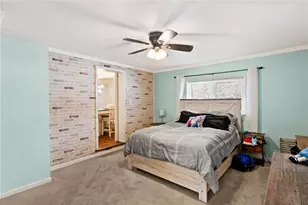 210 Blaze Dr, Ross Twp, PA 15116 - Photo 13