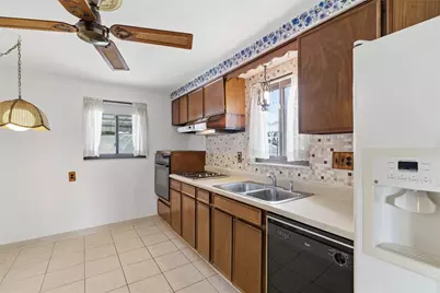 528 Glowood Dr, Pittsburgh, PA 15227 - Photo 15