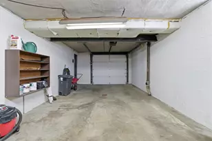 528 Glowood Dr, Pittsburgh, PA 15227 - Photo 45