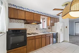 528 Glowood Dr, Pittsburgh, PA 15227 - Photo 17