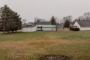 9 Jordan St, Fairchance, PA 15436 - Photo 5