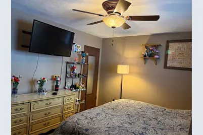 120 Lyn Dale Drive, Center Township, PA 16001 - Photo 19