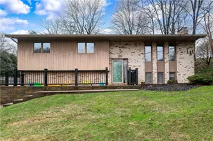 120 Lyn Dale Dr, Center Township, PA 16001 - Photo 1