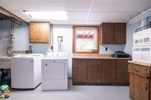 1072 Renton Rd, Pittsburgh, PA 15239 - Photo 33