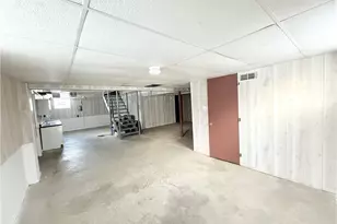 332 E Maitland Ln, Neshannock Township, PA 16105 - Photo 27