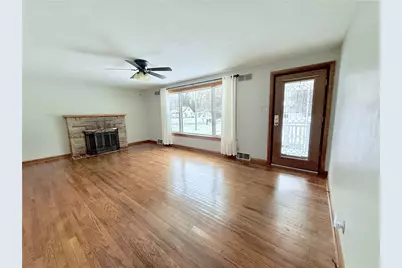 332 E Maitland Ln, Neshannock Township, PA 16105 - Photo 3