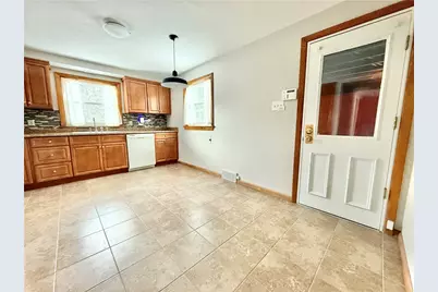 332 E Maitland Ln, Neshannock Township, PA 16105 - Photo 7