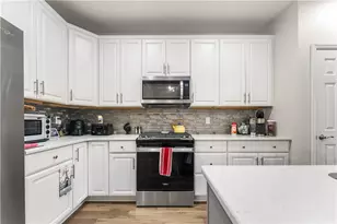 317 Anthem Wy, Cecil, PA 15317 - Photo 3