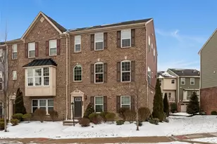 236 Thornapple Ln, Cranberry Township, PA 16066 - Photo 3