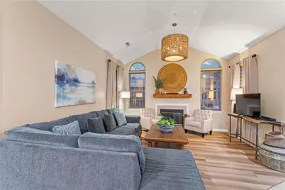 1303 Golf Course Dr, South Strabane, PA 15301 - Photo 5