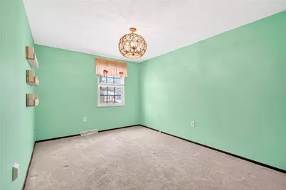 525 Greenspire Ct, Cranberry Township, PA 16066 - Photo 25