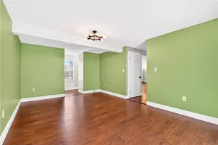 525 Greenspire Ct, Cranberry Township, PA 16066 - Photo 17