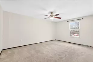 525 Greenspire Ct, Cranberry Township, PA 16066 - Photo 21