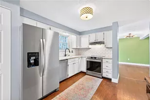 525 Greenspire Ct, Cranberry Township, PA 16066 - Photo 11