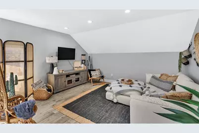 2460 Chapel Rd, Brighton Township, PA 15009 - Photo 25