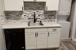 526 E 8th Ave, Munhall, PA 15120 - Photo 13