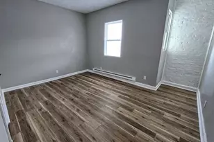 526 E 8th Ave, Munhall, PA 15120 - Photo 3