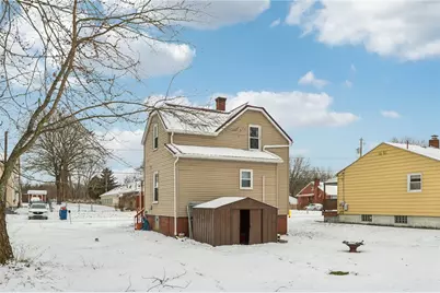 14 Elm St, Bessemer, PA 16112 - Photo 5