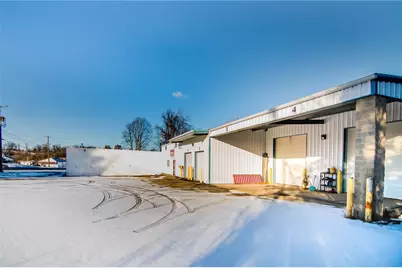 320 Lincoln Highway West, Hempfield Township, PA 15644 - Photo 13