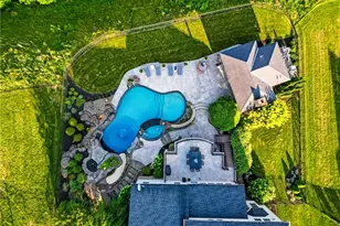 222 Taylor Ridge Ln, Adams Township, PA 16046 - Photo 5