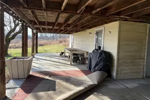 1270 Roaring Run Rd, Jenner Township, PA 15531 - Photo 19