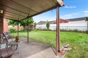 419 Susanna Ct, Pittsburgh, PA 15207 - Photo 17