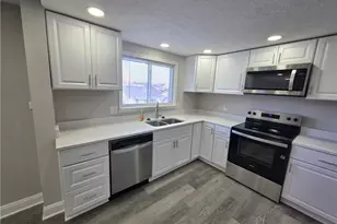 63 Hickory St, Ellsworth Boro, PA 15331 - Photo 5