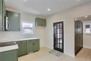 316 Line Ave, Ellwood City, PA 16117 - Photo 7